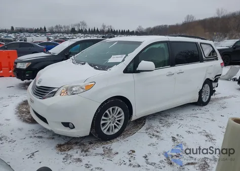 2012 Toyota Sienna Xle V6 8 Passenger from USA, damaged, VIN 5TDYK3DC8CS278343